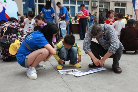 “六一”安全課堂：孩子，登云梯、接水帶、滅火盆你都會么？ ——利寶保險在渝開展家庭安全體驗活動