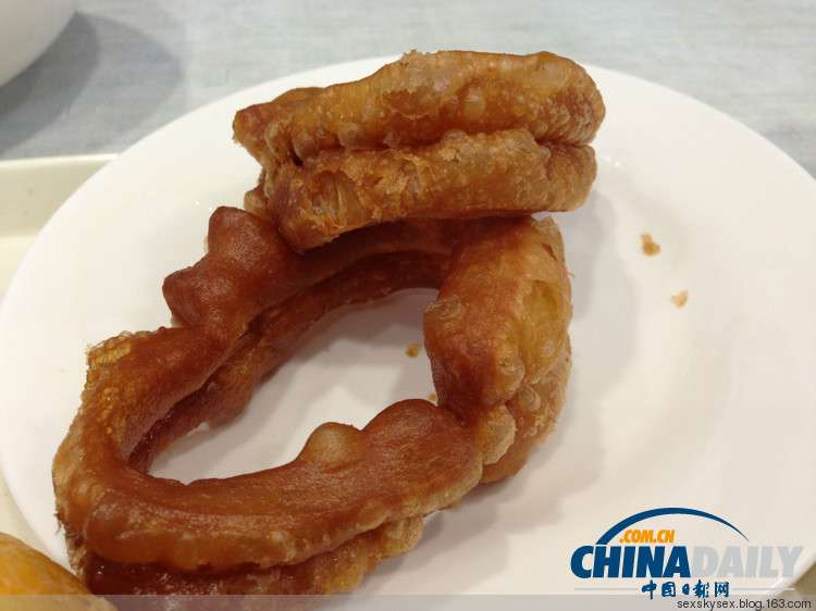 誰(shuí)吃誰(shuí)知道！實(shí)拍京城里的那些傳統(tǒng)小吃