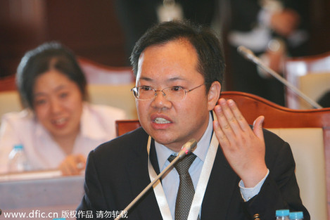 魯政委評國債期貨上市對國債現貨市場影響