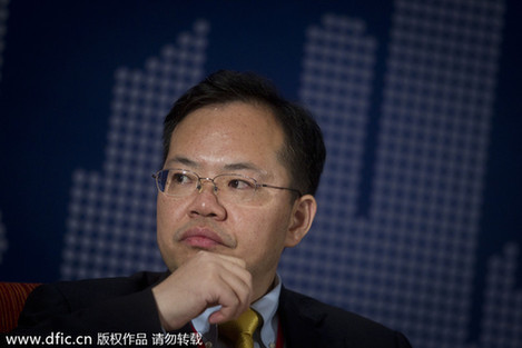 魯政委：中國需調整人民幣高估匯率