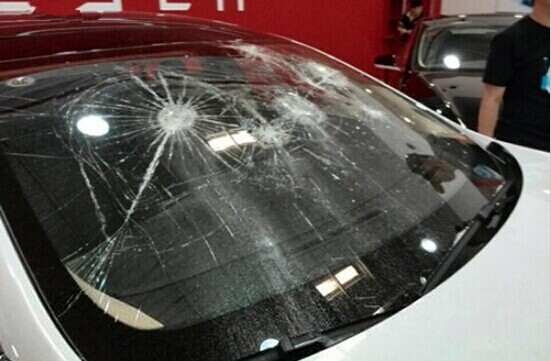 特斯拉在中國(guó)：冰火兩重天