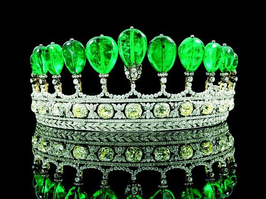 優雅權貴 5位皇室女人的傳世冠冕