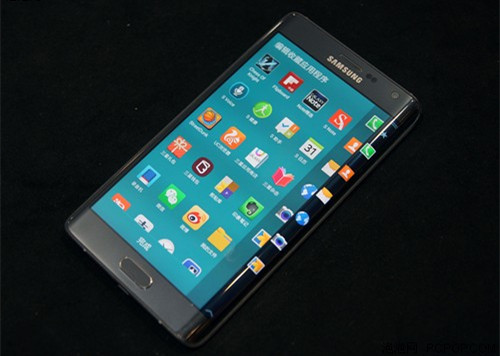 三星領(lǐng)銜安卓陣營(yíng)阻擊蘋(píng)果