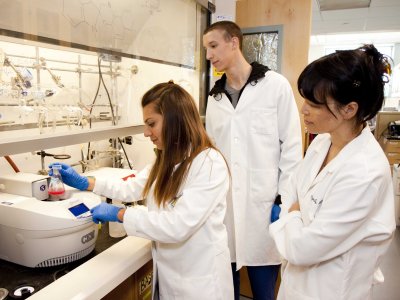 在美國不用坐辦公室的高薪工作