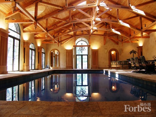 12座夢幻級室內游泳池