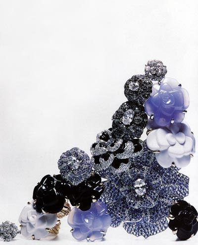 年終奢侈一把：盤(pán)點(diǎn)15件本季最華麗的珠寶