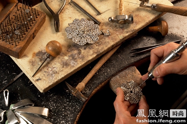 揭秘香奈兒11間高級手工坊