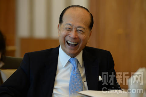 李嘉誠宣布重組長實和黃