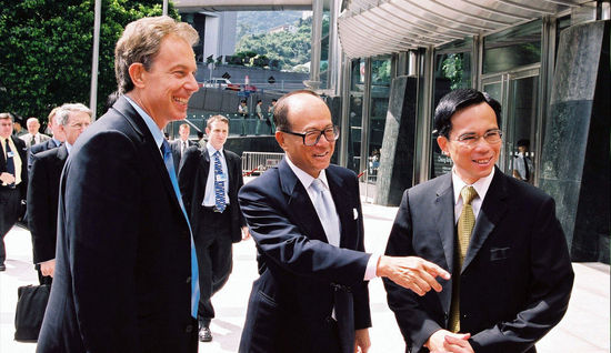 英媒:李嘉誠欲收購英國第二大的電信運營商O2