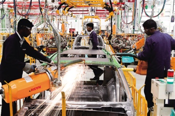 印度專家：印度GDP增速預(yù)期超過中國(guó)就是個(gè)笑話