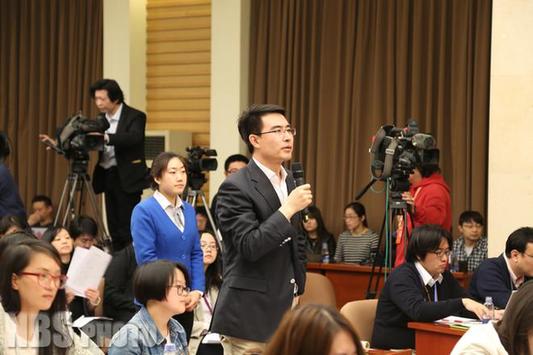 國家統計局發言人就一季度經濟運行情況答記者問(實錄)