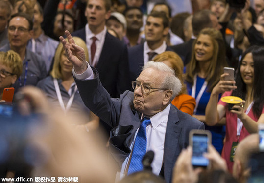 語不驚人死不休：巴菲特在股東大會上吐了哪些槽？