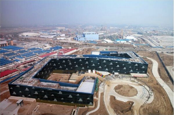 全球最大迪士尼旗艦店上海開業 居民稱價格太高