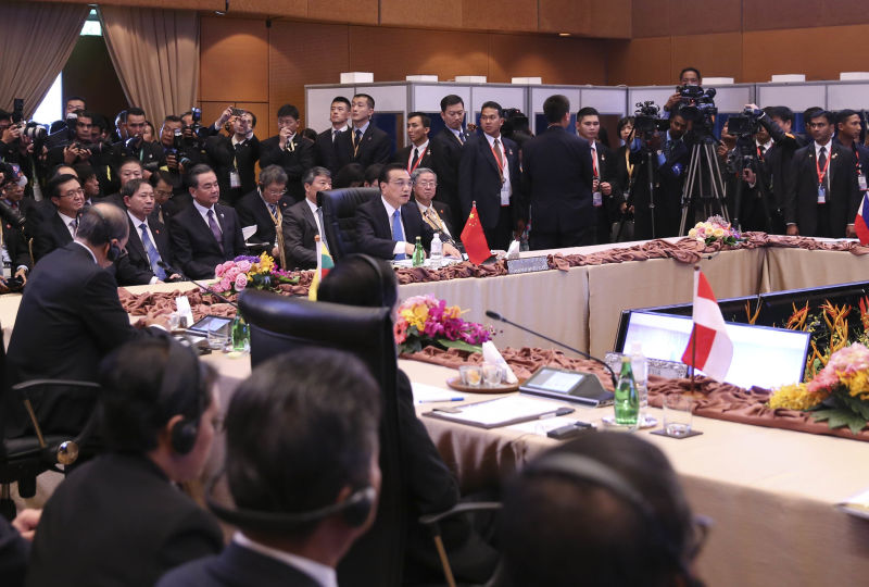 李克強(qiáng)提出中國-東盟關(guān)系發(fā)展六點(diǎn)建議