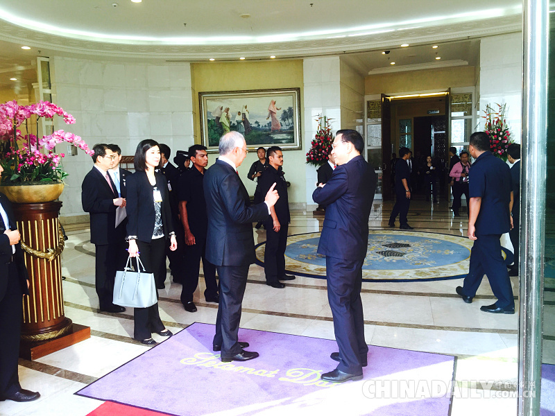 會(huì)談之后的李克強(qiáng)與納吉布（高清組圖）