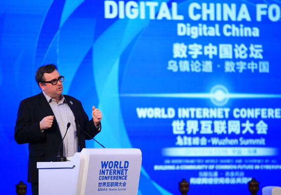 領英CEO:數(shù)字經(jīng)濟能夠推動經(jīng)濟的增長