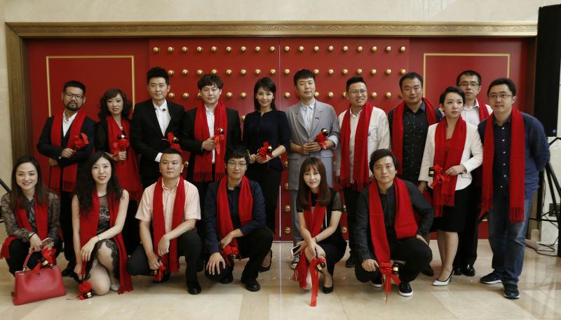 吸引劉濤、任泉和杜海濤都參與的