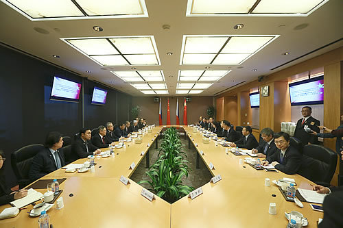 菲律賓總統(tǒng)杜特爾特到訪中國銀行