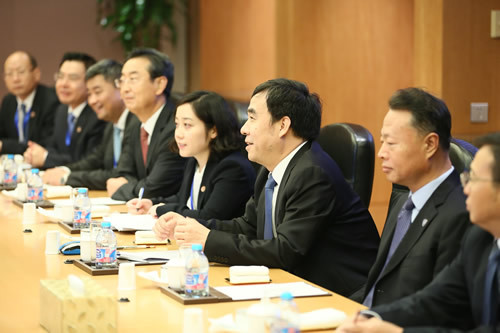 菲律賓總統(tǒng)杜特爾特到訪中國銀行