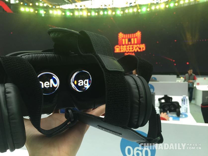 VR海外購已成現實:記者親歷全球首個VR購物商場