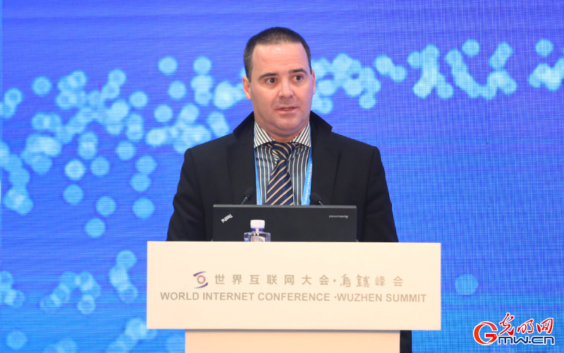 蘇薩·賽爾索路易斯：互聯(lián)網(wǎng)的安全性和互動性非常重要