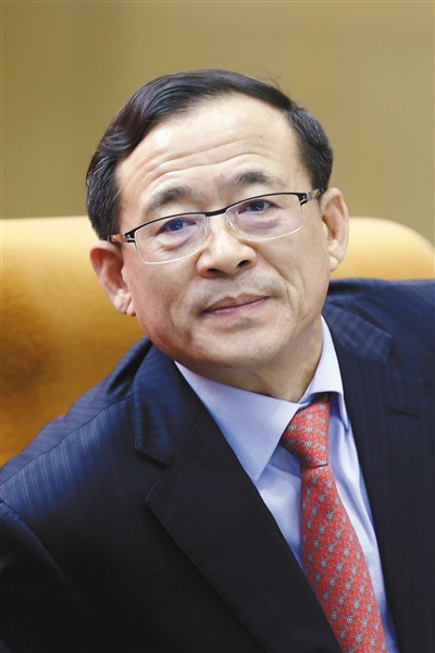 劉士余再次警示機構(gòu):“賺錢有方還要守土有責”