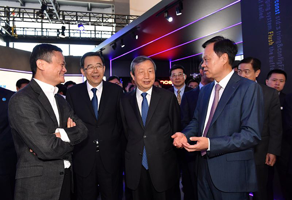 馬云貴陽數(shù)博會(huì)演講頻爆金句:未來30年是最佳換道超車時(shí)代