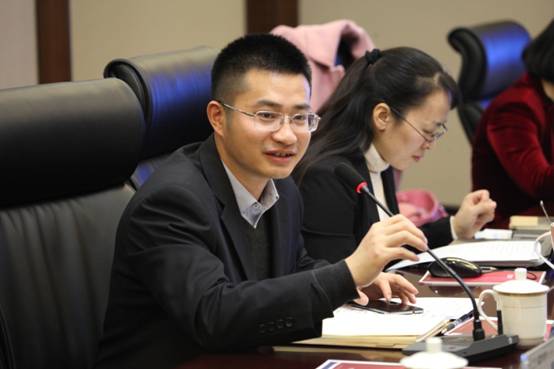 專家學者熱議上市公司債務風險與品牌管理