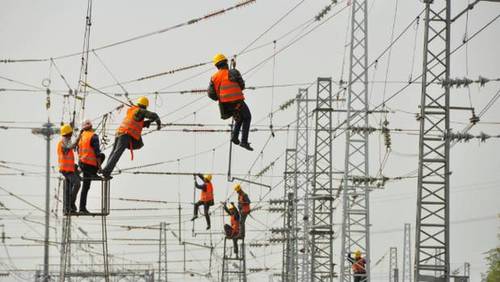 2017年中國(guó)經(jīng)濟(jì)在緩增長(zhǎng)預(yù)期中仍保持增長(zhǎng)態(tài)勢(shì)