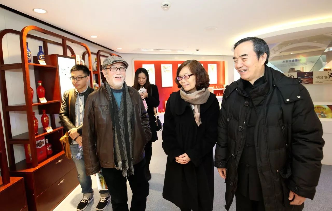 文學家園:大咖舉杯古井貢,共慶《收獲》60年!