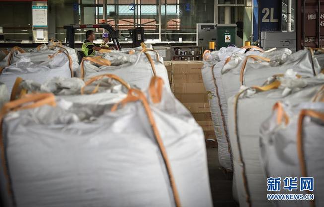 “洋垃圾”進(jìn)不了中國 讓東南亞接手？