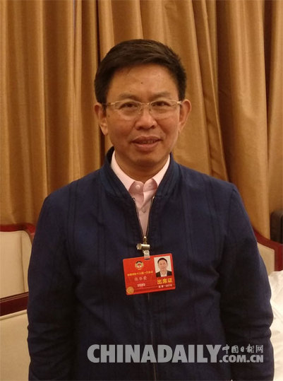 全國政協(xié)委員張華榮:政府工作報(bào)告很接地氣,讓人很受啟發(fā)