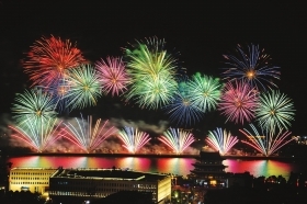 “五一”小長假盤點:旅游消費旺盛 鐵路客流持續高位