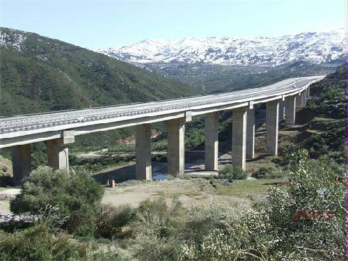 中鐵建：在非洲46國鋪設過萬公里鐵路與城軌