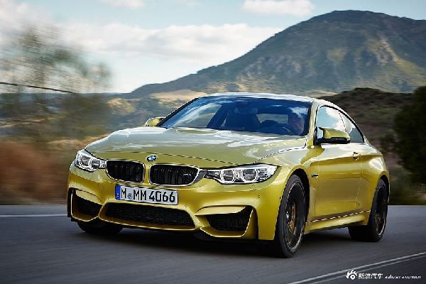 2014款寶馬M4官方圖