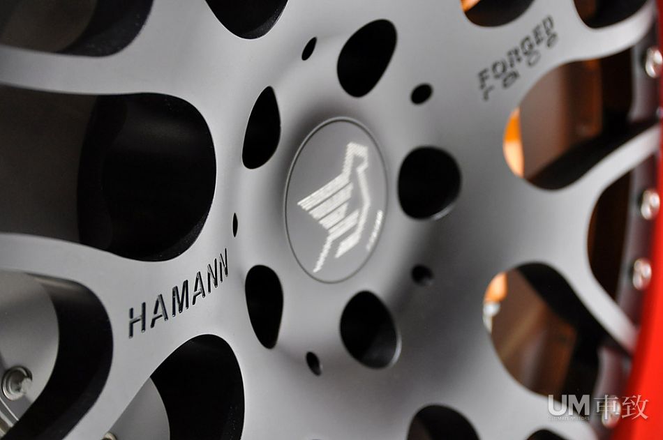 黑武士MP4-12C 亮相日內瓦