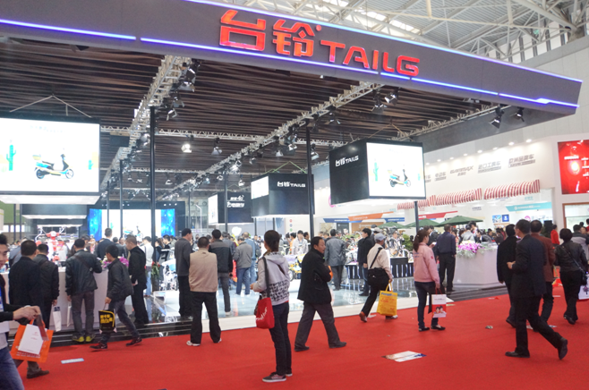 無線科技無限未來：全球首輛臺鈴4G云電動車驚艷“天津展”