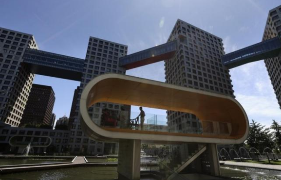 中國(guó)地產(chǎn)開發(fā)商轉(zhuǎn)型在即 欲借“互聯(lián)網(wǎng)+”輕裝上陣