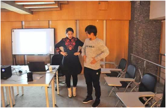 普天貸學(xué)院 情系“貸”天下 愛的能量場